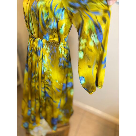 TOPSHOP Blurred Floral Waterfall Hem Wrap Midi Occasion Dress in Green and Blue - Picture 7 of 14